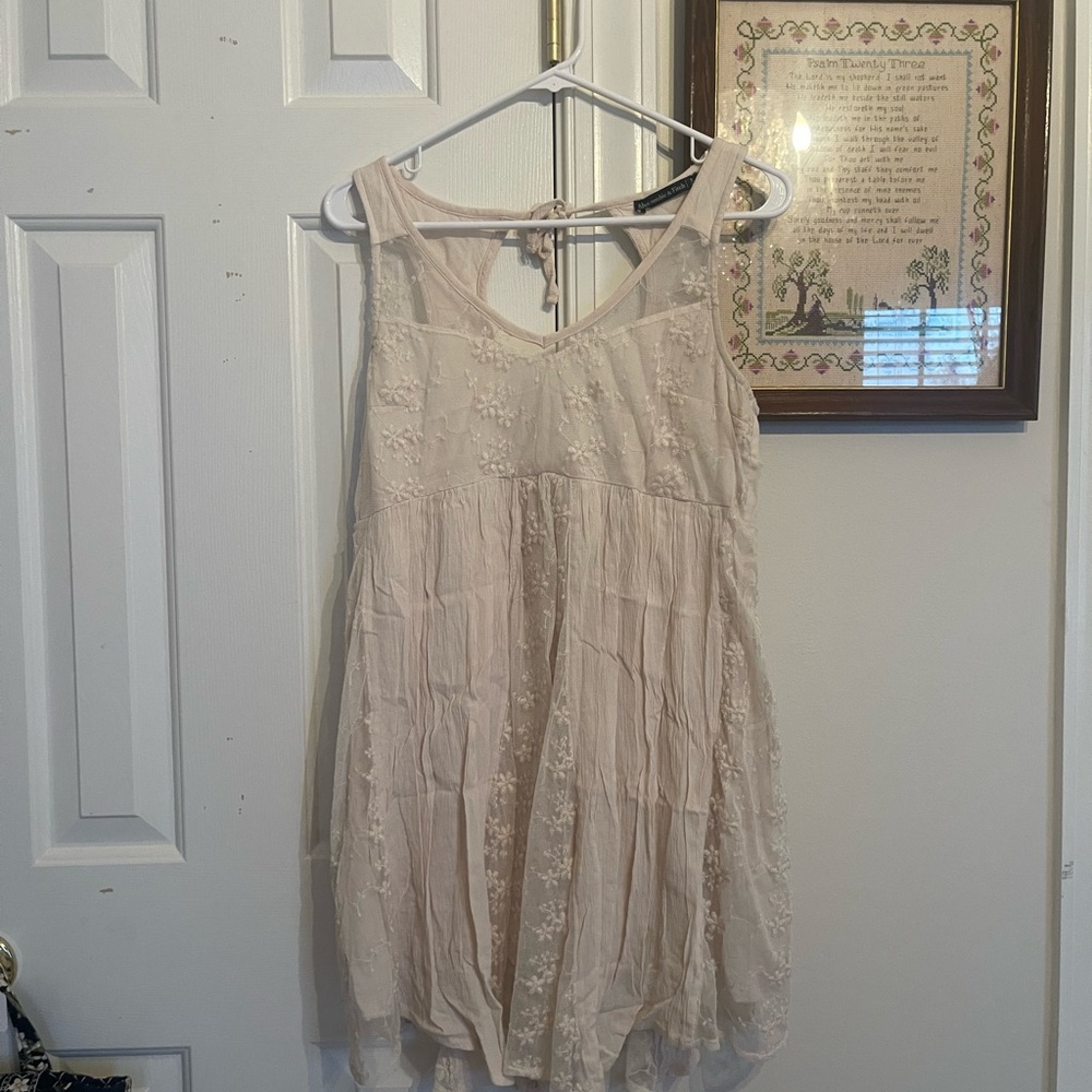 Abercrombie & Fitch Cream Sleeveless Dress